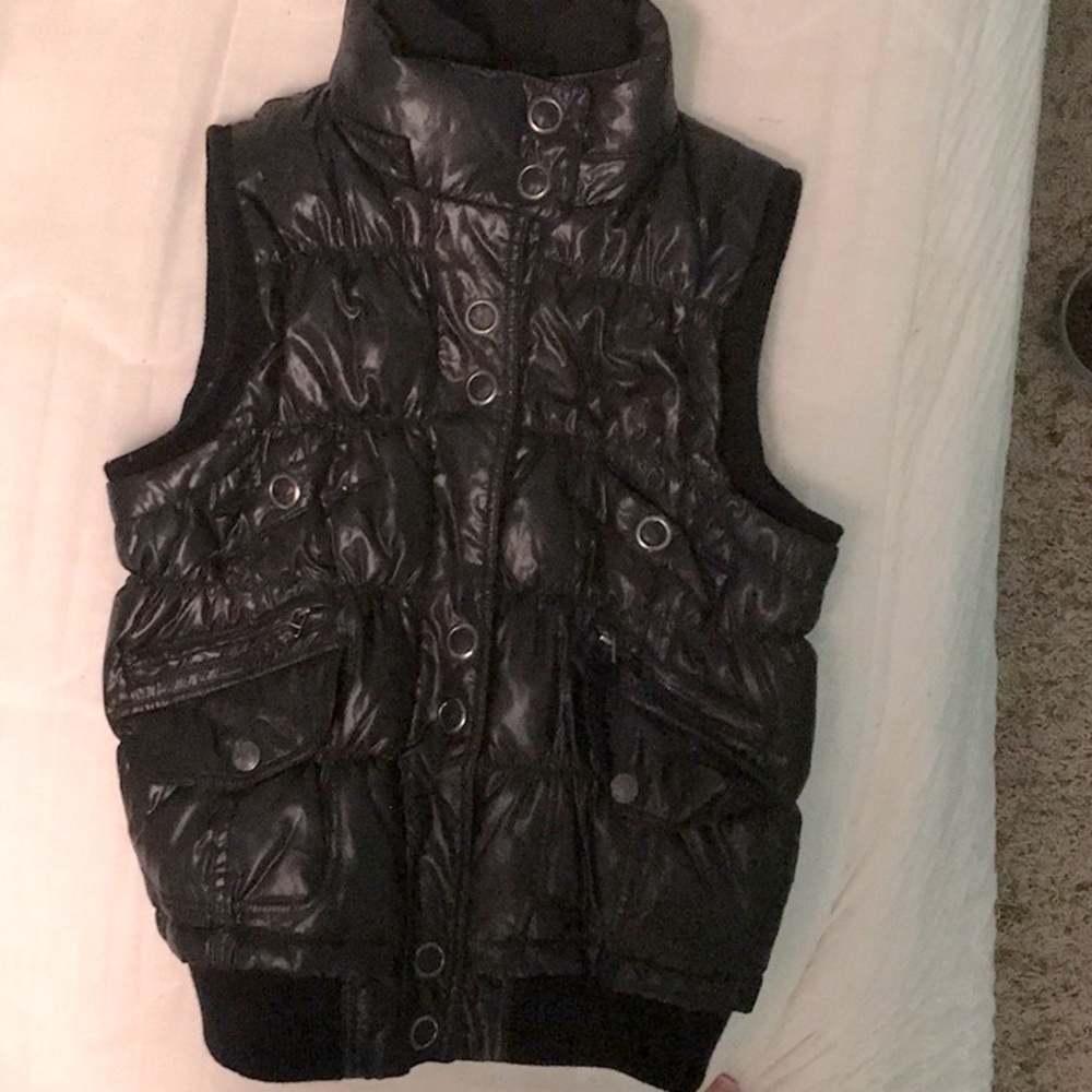 Coffee shop puffer vest